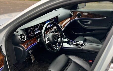 Mercedes-Benz E-Класс, 2019 год, 3 600 000 рублей, 6 фотография