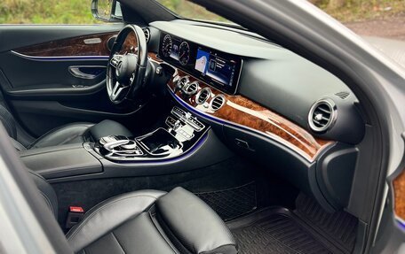 Mercedes-Benz E-Класс, 2019 год, 3 600 000 рублей, 7 фотография
