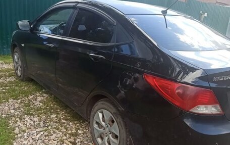 Hyundai Solaris II рестайлинг, 2011 год, 550 000 рублей, 3 фотография