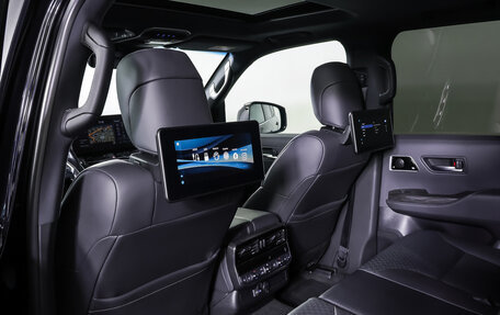 Toyota Land Cruiser, 2024 год, 12 700 000 рублей, 13 фотография