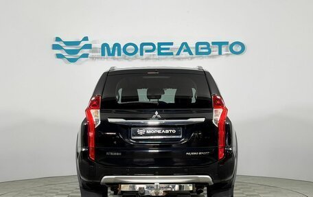 Mitsubishi Pajero Sport III рестайлинг, 2018 год, 2 880 000 рублей, 6 фотография