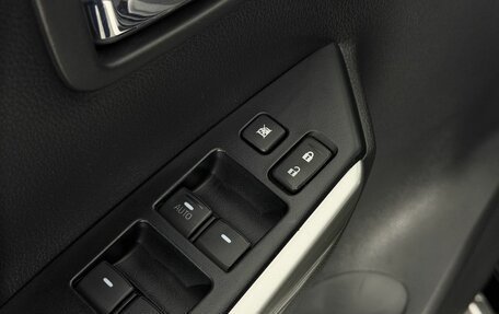 Mitsubishi Pajero Sport III рестайлинг, 2018 год, 2 880 000 рублей, 11 фотография