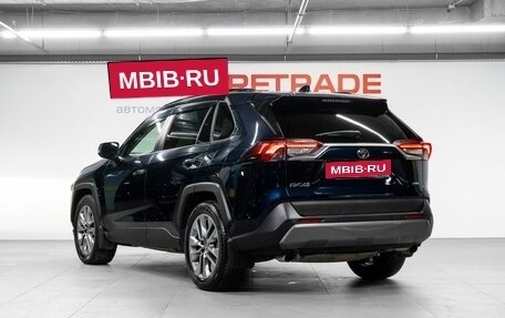 Toyota RAV4, 2019 год, 3 809 000 рублей, 8 фотография