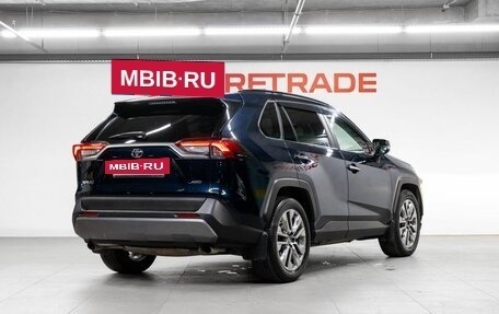 Toyota RAV4, 2019 год, 3 809 000 рублей, 6 фотография