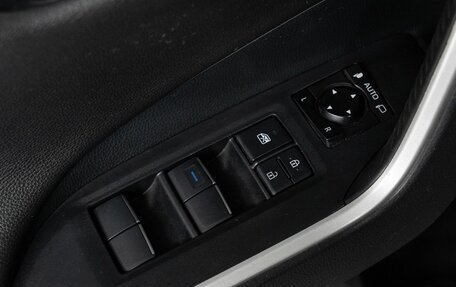 Toyota RAV4, 2019 год, 3 809 000 рублей, 15 фотография