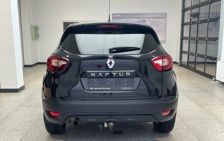 Renault Kaptur I рестайлинг, 2018 год, 1 000 000 рублей, 5 фотография