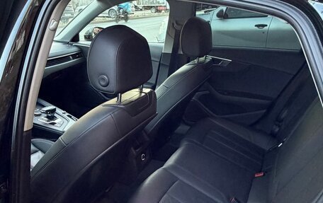 Audi A4, 2017 год, 2 400 000 рублей, 8 фотография
