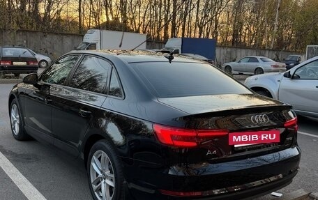 Audi A4, 2017 год, 2 400 000 рублей, 5 фотография