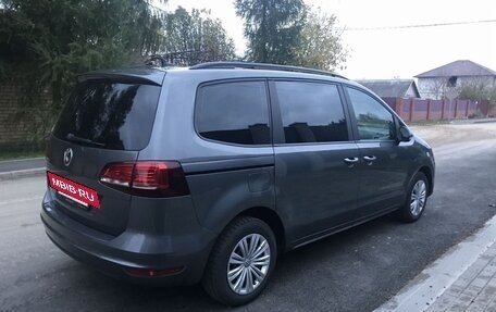 Volkswagen Sharan II, 2018 год, 2 500 000 рублей, 3 фотография