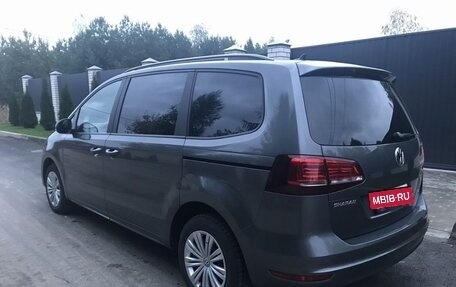 Volkswagen Sharan II, 2018 год, 2 500 000 рублей, 2 фотография