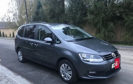 Volkswagen Sharan II, 2018 год, 2 500 000 рублей, 4 фотография