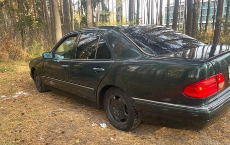 Mercedes-Benz E-Класс, 1997 год, 205 000 рублей, 14 фотография