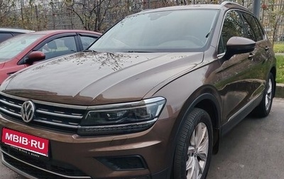 Volkswagen Tiguan II, 2019 год, 1 818 000 рублей, 1 фотография