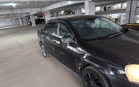 Volkswagen Jetta VII, 2010 год, 270 000 рублей, 2 фотография