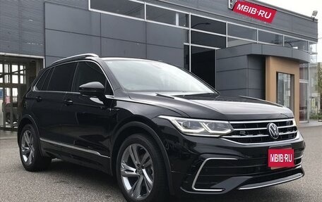Volkswagen Tiguan II, 2022 год, 2 850 015 рублей, 1 фотография