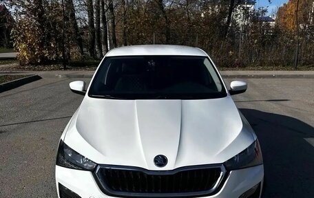 Skoda Rapid II, 2021 год, 1 350 000 рублей, 2 фотография