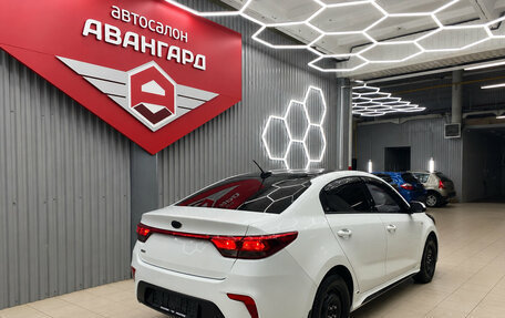 KIA Rio IV, 2017 год, 1 100 000 рублей, 3 фотография