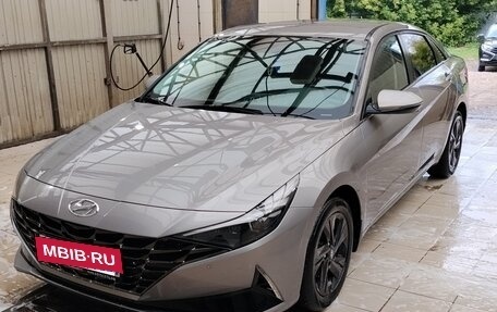 Hyundai Elantra, 2021 год, 1 950 000 рублей, 2 фотография