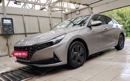 Hyundai Elantra, 2021 год, 1 950 000 рублей, 4 фотография