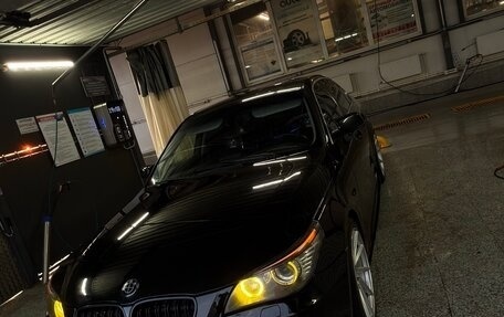 BMW 5 серия, 2008 год, 1 280 000 рублей, 13 фотография