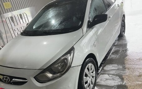 Hyundai Solaris II рестайлинг, 2014 год, 370 000 рублей, 2 фотография