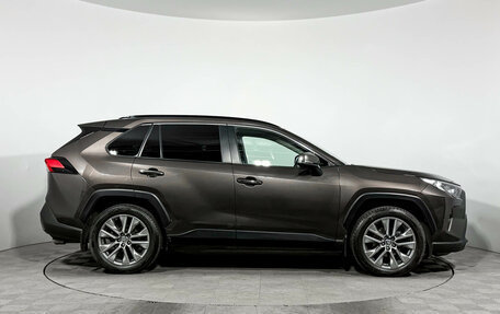 Toyota RAV4, 2020 год, 3 120 000 рублей, 4 фотография