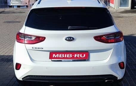 KIA cee'd III, 2018 год, 1 620 000 рублей, 2 фотография