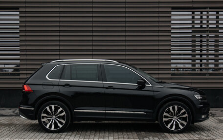 Volkswagen Tiguan II, 2018 год, 2 750 000 рублей, 4 фотография