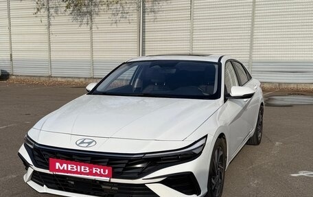 Hyundai Elantra, 2024 год, 1 950 000 рублей, 2 фотография