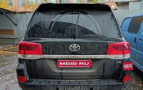 Toyota Land Cruiser 200, 2019 год, 7 000 000 рублей, 1 фотография