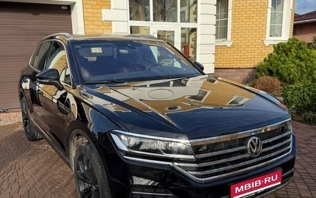 Volkswagen Touareg III, 2019 год, 4 500 000 рублей, 1 фотография