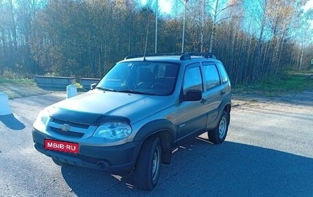 Chevrolet Niva I рестайлинг, 2010 год, 360 000 рублей, 1 фотография
