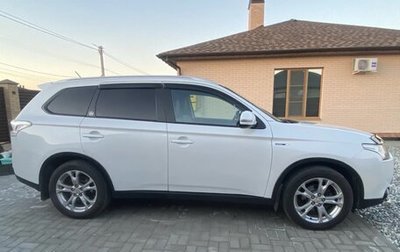 Mitsubishi Outlander III рестайлинг 3, 2014 год, 1 420 000 рублей, 1 фотография