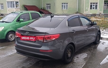 KIA Rio III рестайлинг, 2016 год, 990 000 рублей, 3 фотография