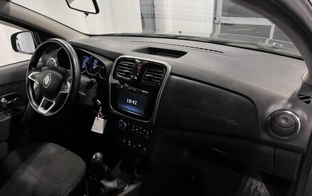 Renault Logan II, 2019 год, 1 150 000 рублей, 12 фотография