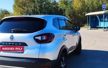 Renault Kaptur I рестайлинг, 2021 год, 1 750 000 рублей, 3 фотография