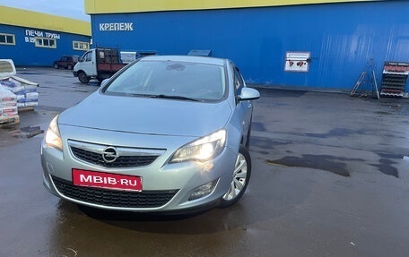 Opel Astra J, 2012 год, 550 000 рублей, 1 фотография