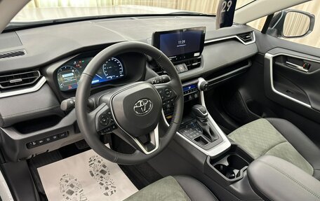 Toyota RAV4, 2025 год, 4 399 900 рублей, 11 фотография