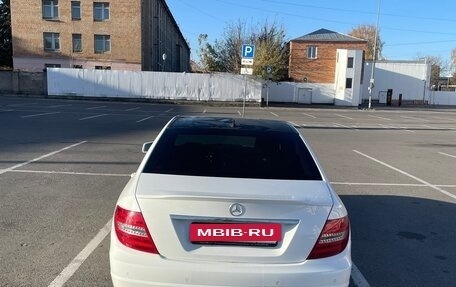Mercedes-Benz C-Класс, 2013 год, 1 100 000 рублей, 5 фотография