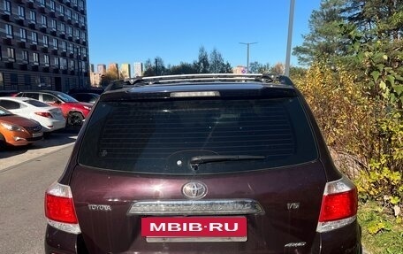 Toyota Highlander III, 2011 год, 1 850 000 рублей, 4 фотография