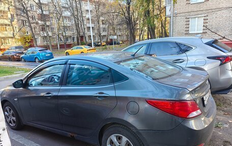 Hyundai Solaris II рестайлинг, 2014 год, 370 000 рублей, 2 фотография