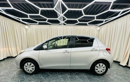 Toyota Vitz, 2013 год, 909 000 рублей, 3 фотография