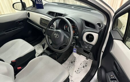 Toyota Vitz, 2013 год, 909 000 рублей, 10 фотография