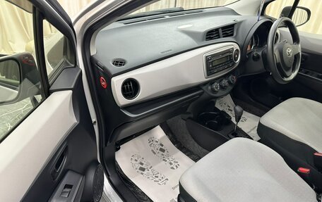 Toyota Vitz, 2013 год, 909 000 рублей, 12 фотография