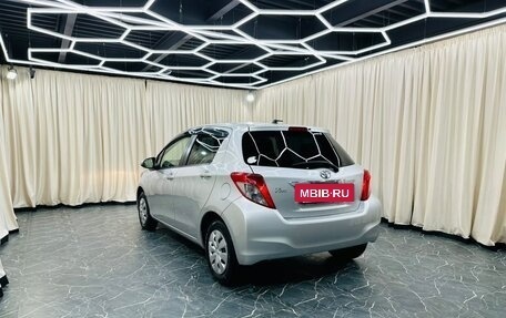 Toyota Vitz, 2013 год, 909 000 рублей, 4 фотография