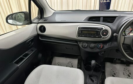 Toyota Vitz, 2013 год, 909 000 рублей, 14 фотография