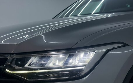 Volkswagen Tiguan II, 2020 год, 2 449 000 рублей, 2 фотография