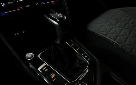 Volkswagen Tiguan II, 2020 год, 2 449 000 рублей, 12 фотография