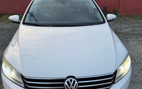 Volkswagen Passat B7, 2011 год, 850 000 рублей, 1 фотография
