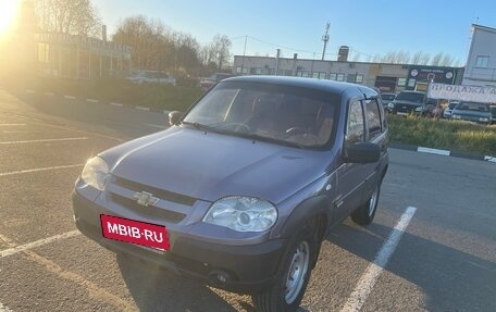 Chevrolet Niva I рестайлинг, 2015 год, 530 000 рублей, 1 фотография
